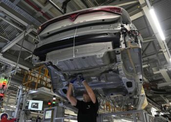Fabricantes de autos europeos: Aranceles perjudicarán también al sector en EEUU