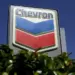 Trump considera extender licencia para que Chevron siga operando en Venezuela