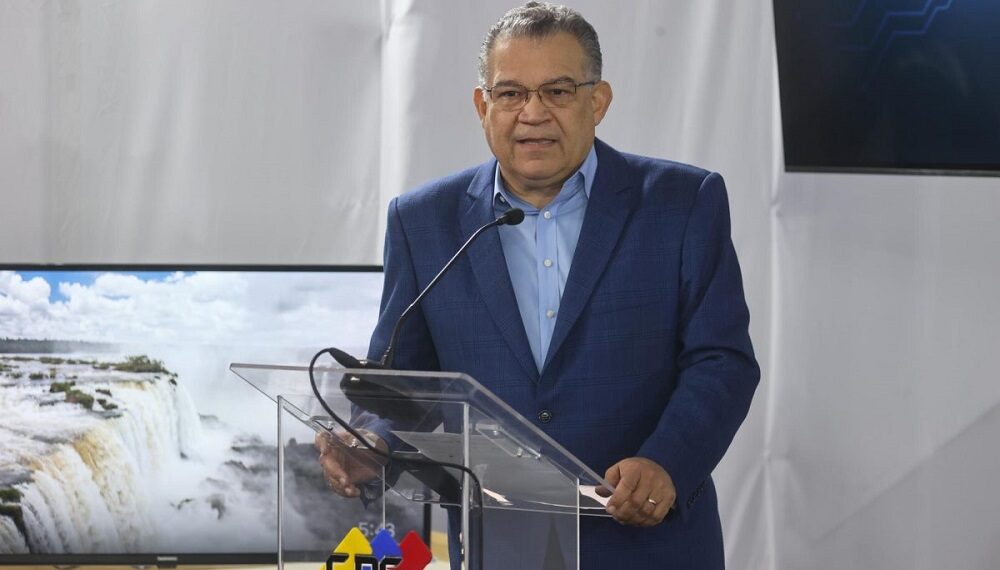 Centrados analiza postular a Enrique Márquez para las elecciones del 25M