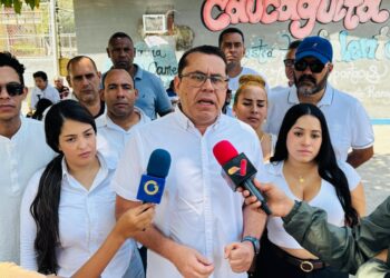 Piden programa de reinserción integral para migrantes que están retornando al país