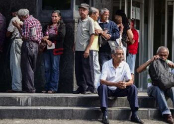 Pagan el Bono de Guerra Económica de marzo a los pensionados