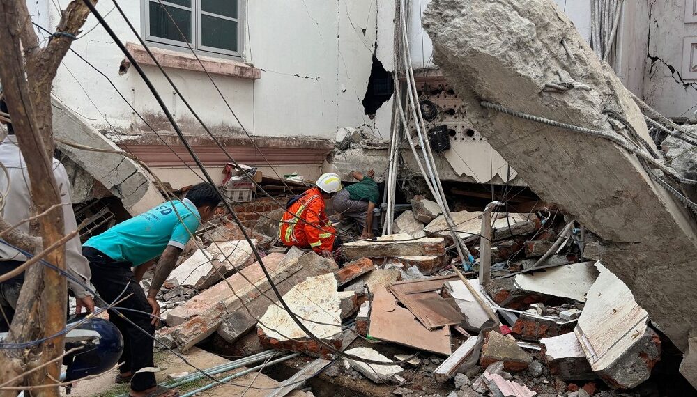 Birmana registra al menos 200 muertos y 730 heridos por el terremoto