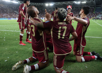 Gol de Salomón Rondón metió la Vinotinto en el repechaje