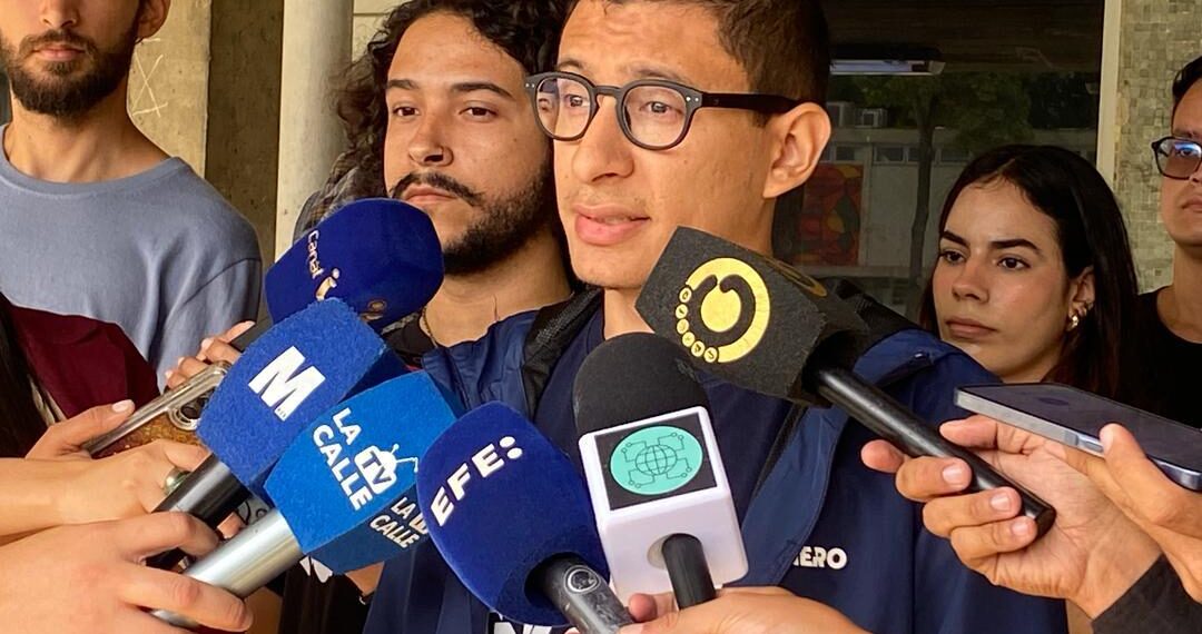 Angel Rodriguez, Secretario de la FCU