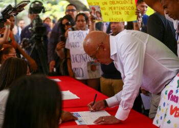 Diputados de la AN exigen libertad de migrantes venezolanos secuestrados en El Salvador