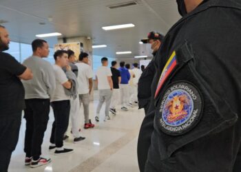 Más de 3.200 venezolanos retornaron este año desde México y EEUU, entre ellos 1.700 deportados por Trump