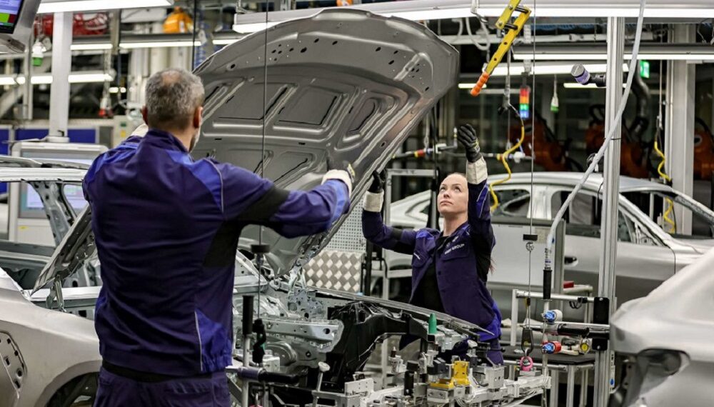 Entraron en vigor los aranceles del 25 % para los vehículos importados por EEUU