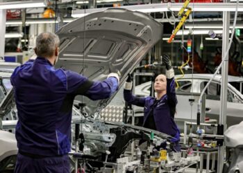 Entraron en vigor los aranceles del 25 % para los vehículos importados por EEUU