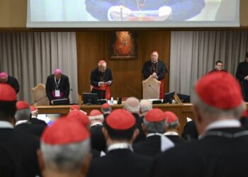 El cónclave iniciará el 7 de mayo