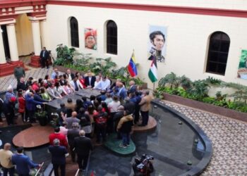 Candidatos del GPPSB afinan estrategias para promover las 7-T e impulsar el Estado Comunal