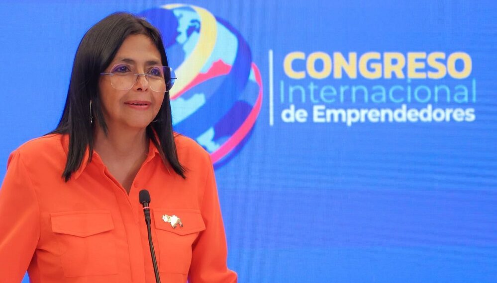 Delcy Rodríguez rechaza estimaciones del FMI sobre contracción del PIB del país