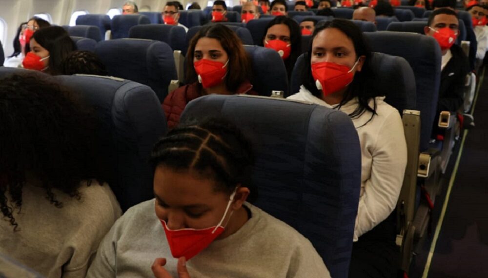 Arriba al país procedente de Honduras vuelo con 174 venezolanos deportados por EEUU