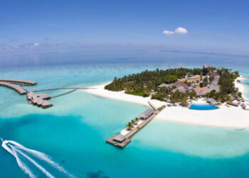 Venezolanos comienzan a comprar paquetes turísticos para las vacaciones pagando en cuotas