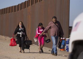 En México empresas generan 64.000 empleos para migrantes repatriados por gobierno de EEUU