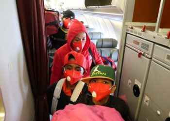 Llegan desde México otros 313 retornados, entre ellos 151 niños