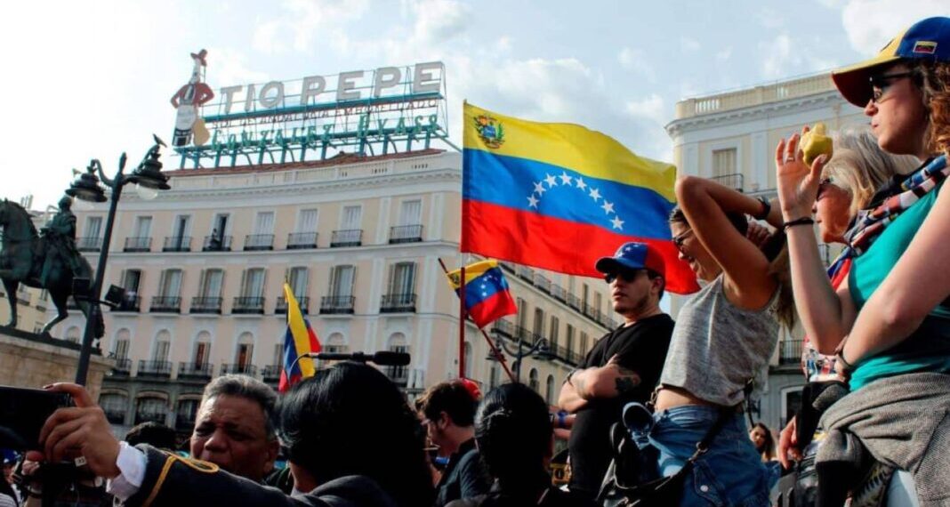 Venezolanos reemplazan a sirios como grupo más numeroso de solicitantes de asilo en la UE