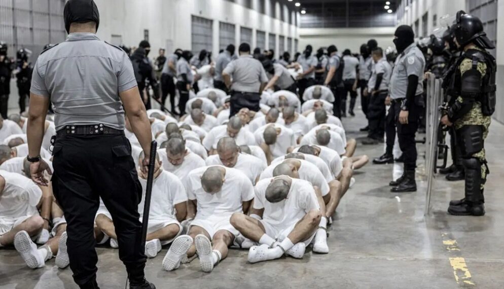 Inteligencia de EEUU contradice a Trump sobre vínculos entre el “Tren de Aragua” y el gobierno de Maduro