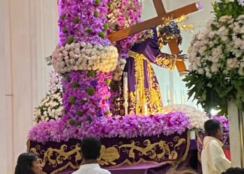 Feligreses abarrotaron Basílica de Santa Teresa  para venerar al Nazareno de San Pablo
