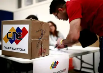 CNE comenzó a contactar a electores sorteados para trabajar como miembros de mesa