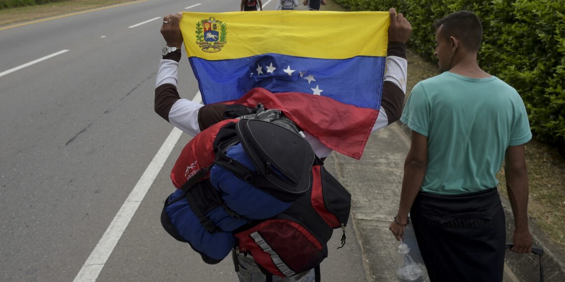 Páez Bravo: 69% de los migrantes venezolanos tiene un familiar o un amigo con intención de migrar de Venezuela