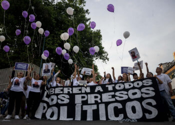 Convocan a un viacrucis por la libertad de los presos políticos en Venezuela