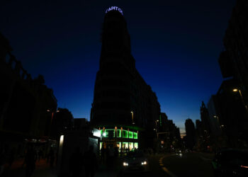 España desmiente que un «experimento» haya causado el apagón de abril