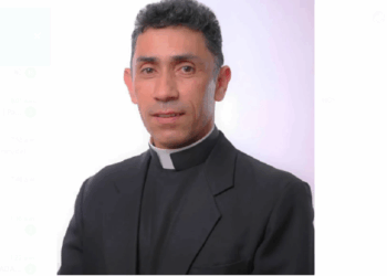 El papa León XIV nombró a Alexander Rivera obispo de San Carlos