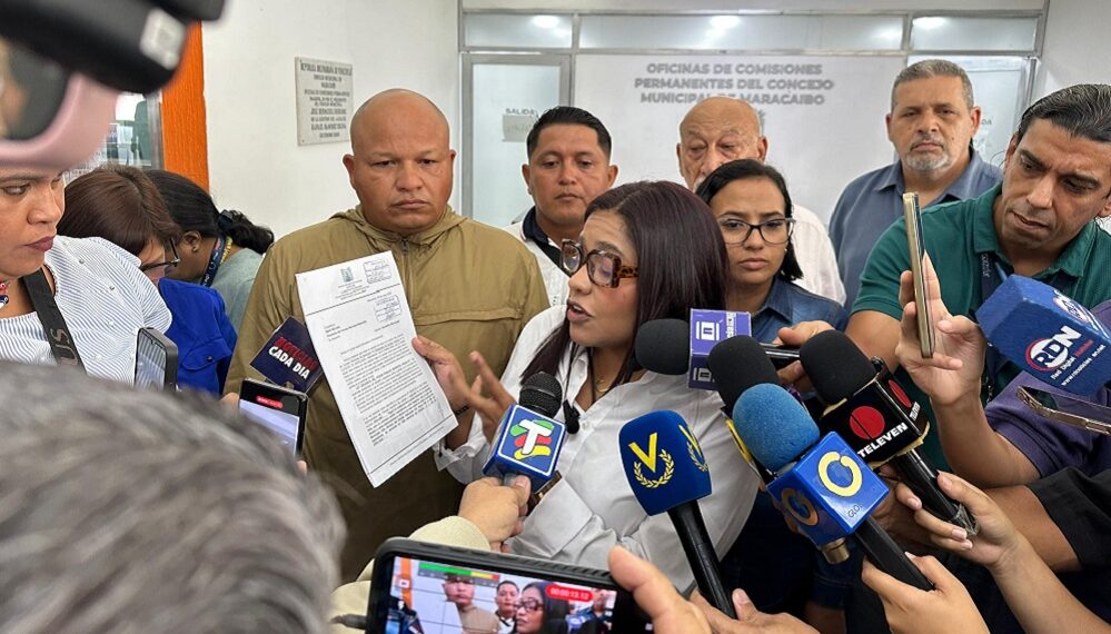 Polo Patriótico pidió a la Contraloría del Zulia investigar presunta corrupción por parte de Rosales