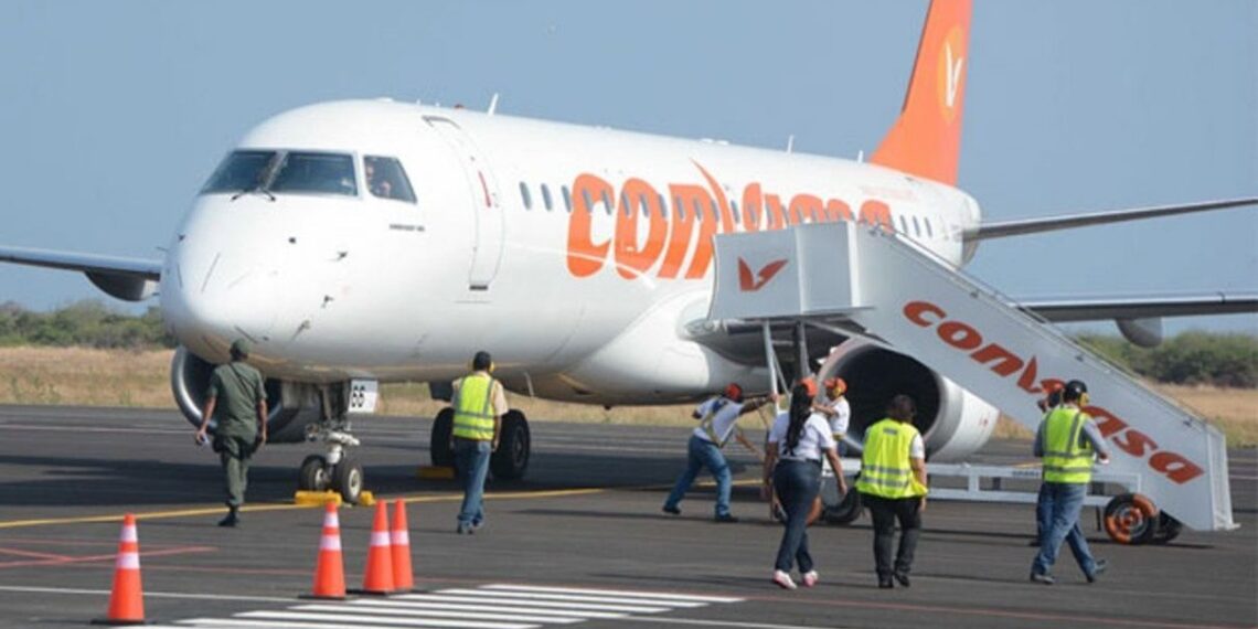 Otros 183 venezolanos arribaron al país deportados de EEUU