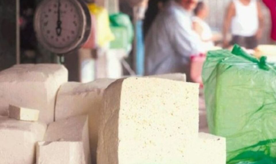 Por temporada de lluvias: bajan precios de productos lácteos