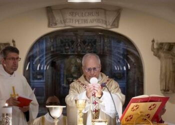 Papa León XIV visitó la sede de los agustinos en Roma