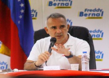 Freddy Bernal aclara que pasos fronterizos con Colombia no están cerrados