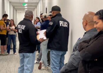 Trump convirtió audiencias en cortes migratorias en «trampa” para más arrestos y deportaciones