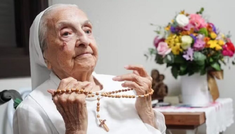 Murió a los 116 años la persona más anciana del mundo, una monja brasileña