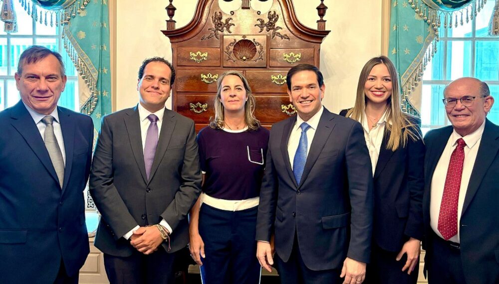 Marco Rubio se reunió con los cinco exasilados de la Embajada de Argentina