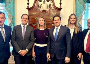 Marco Rubio se reunió con los cinco exasilados de la Embajada de Argentina