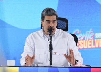 Maduro instó a Petro a construir zona de desarrollo económico de paz en la frontera