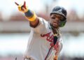 Ronald Acuña Jr. regresa con Bravos tras lesión en la rodilla izquierda