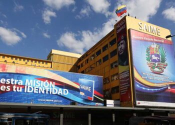 Saime desmiente obstáculos para viajar al interior del país con cédula de identidad vencida