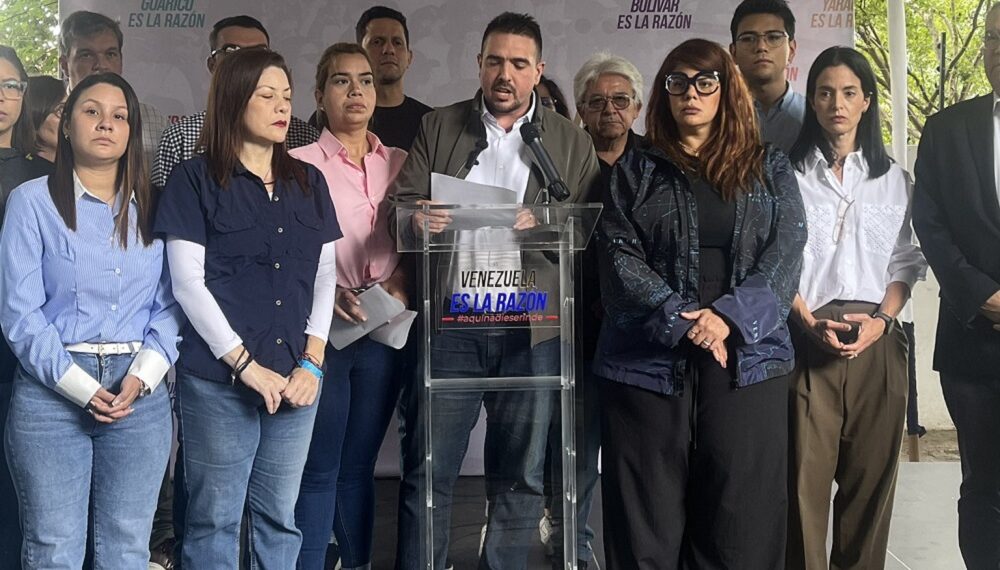 Stalin González criticó que desde “el gobierno y la oposición radical” celebran la abstención