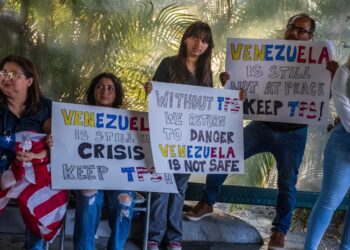 Marco Rubio informó que los venezolanos que perderán el TPS pueden pedir asilo