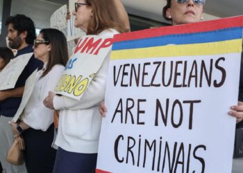 Gobierno de Trump pidió al Tribunal Supremo anular el TPS para venezolanos