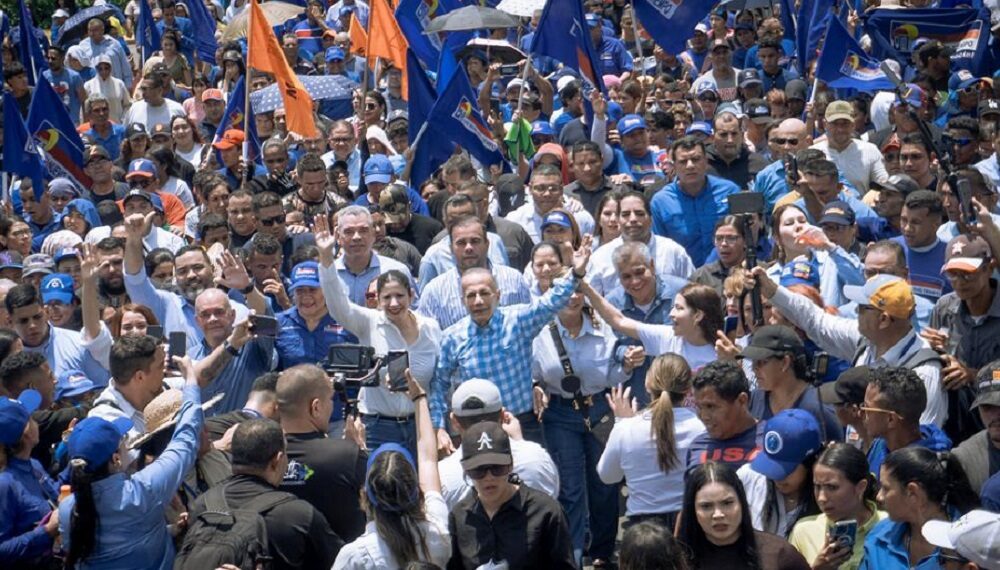 UNT llama a votar el #25M para “salir de la crisis”