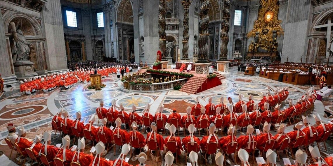 Violencia sexual, divisiones internas, diplomacia: los desafíos del sucesor del Papa Francisco