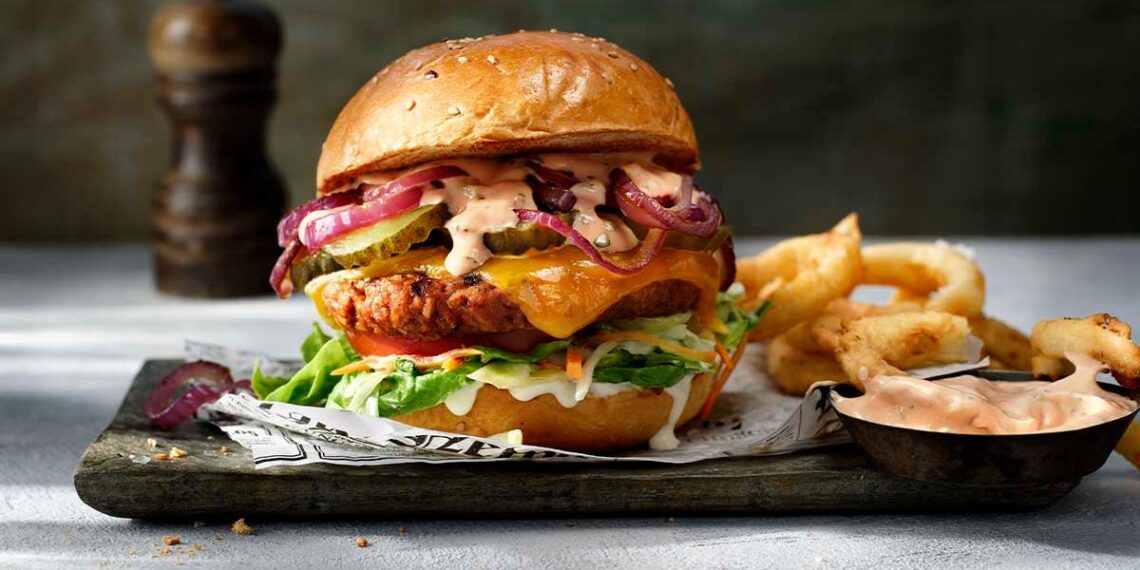 Sencilla, apetecible y famosa ¿Por qué se conmemora el Día Mundial de la hamburguesa?