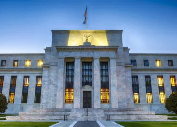 La Fed inicia reunión sobre tasas en EEUU bajo incertidumbre arancelaria y presión de Trump