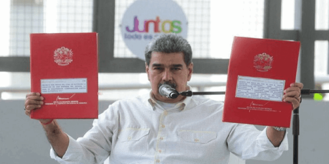 Nicolás Maduro firmó decretos para apoyar proyectos de las comunas