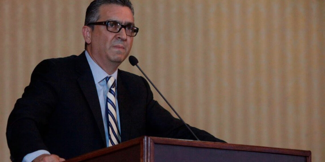 «Para el desarrollo productivo»: Pérez Abad propone leyes de Inversión Extranjera y Propiedad Industrial