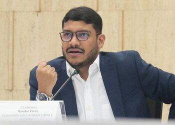 Visita de Maduro a Rusia demuestra que Venezuela no está aislada internacionalmente