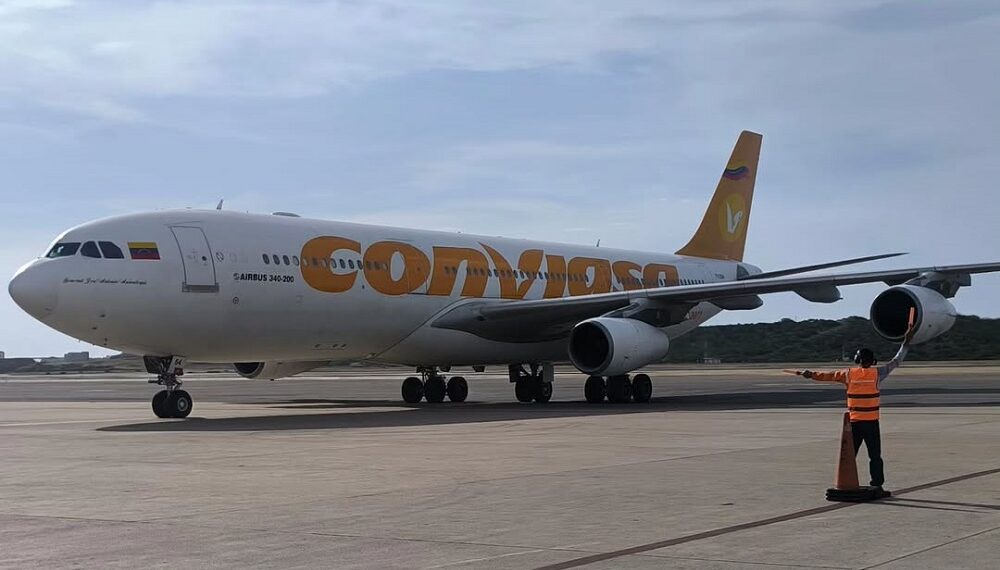 Arriban otros 152 venezolanos deportados por EEUU